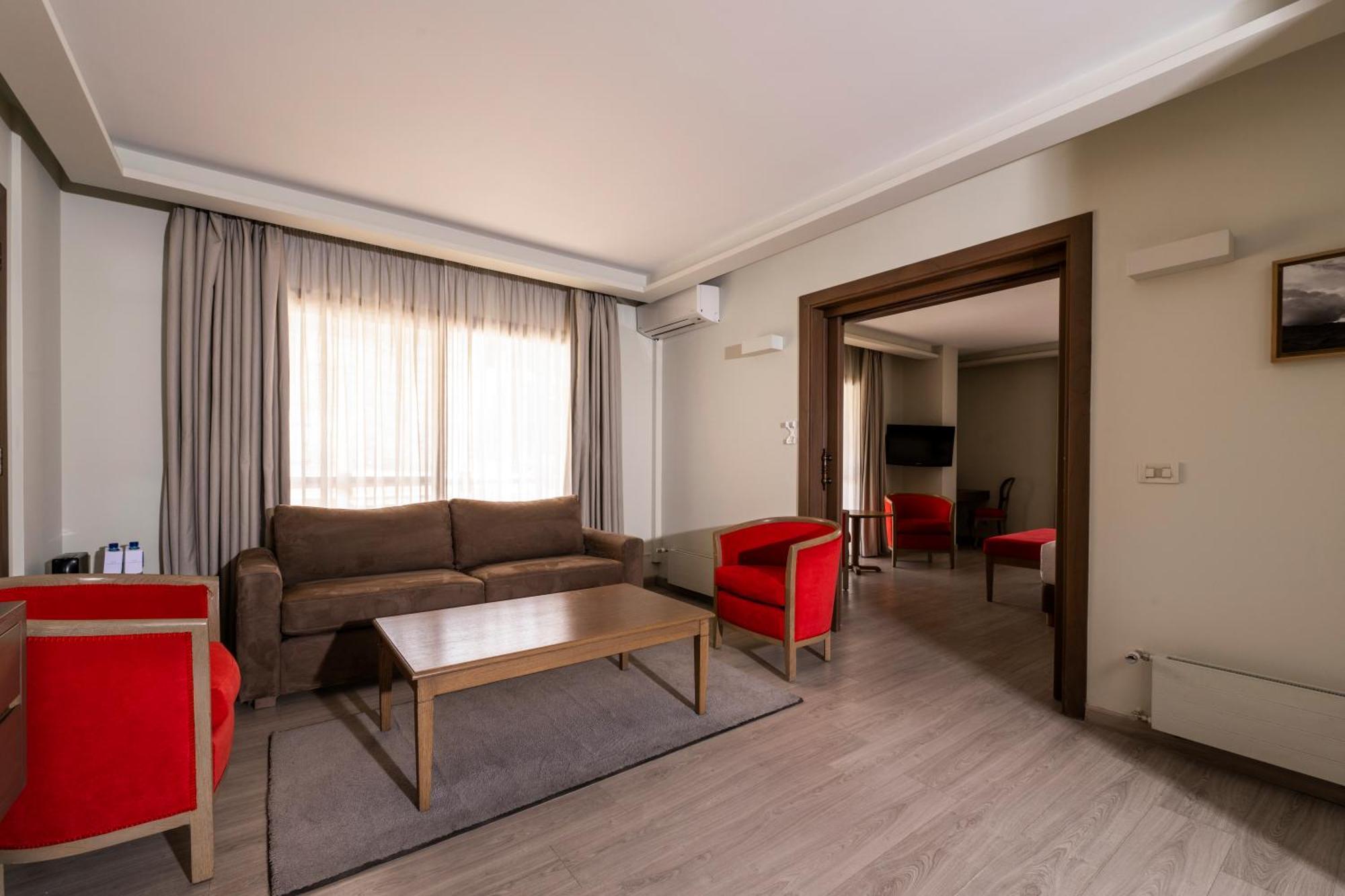 Intercontinental Mzaar Lebanon Mountain Resort & Spa By Ihg Mzaar Kfardebian Eksteriør bilde