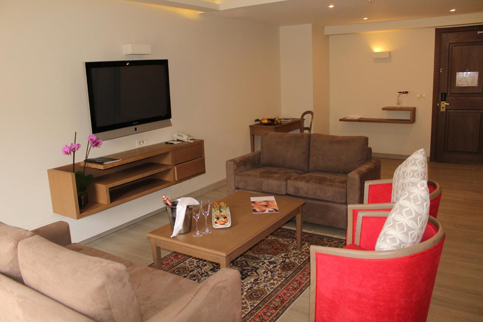 Intercontinental Mzaar Lebanon Mountain Resort & Spa By Ihg Mzaar Kfardebian Eksteriør bilde