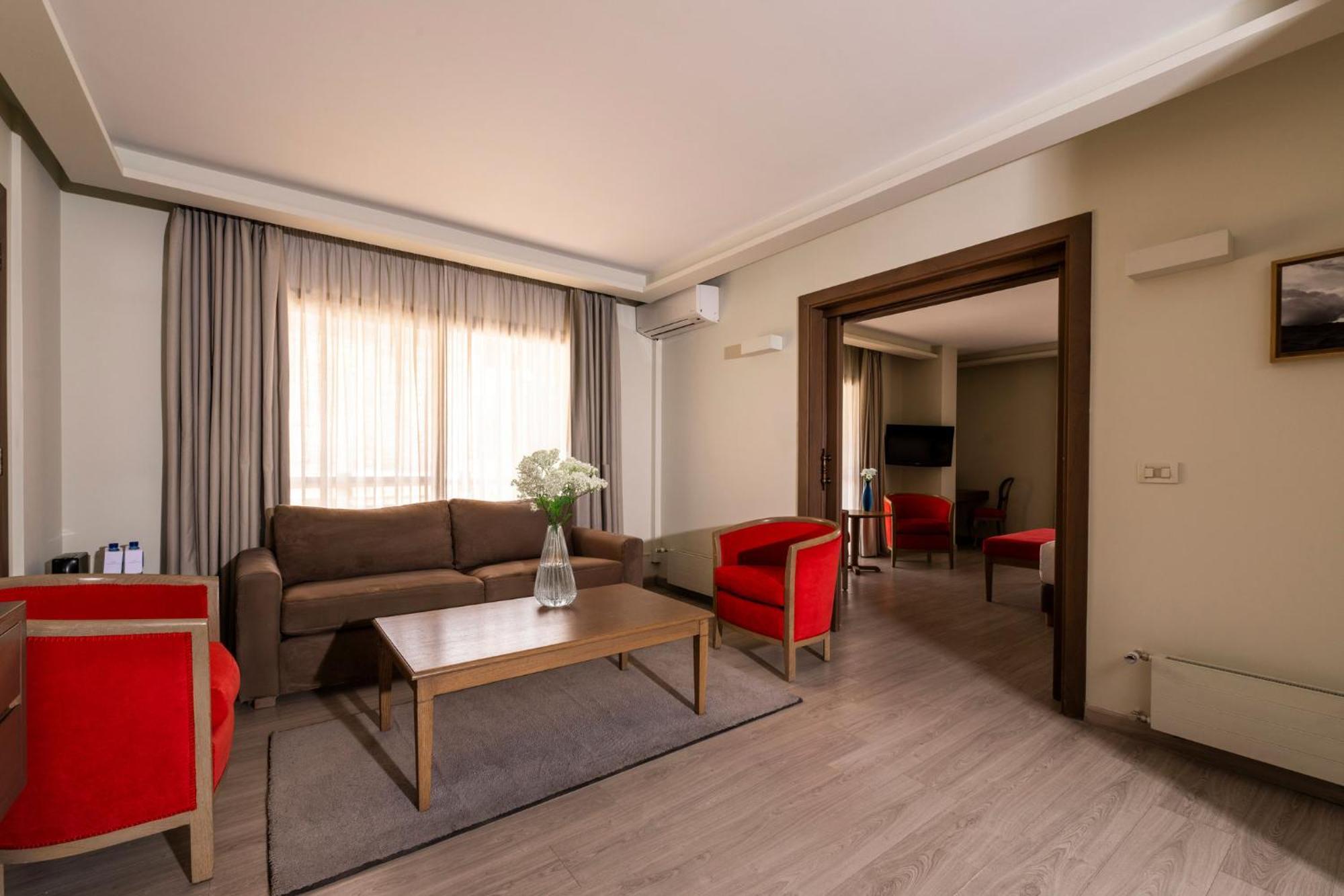 Intercontinental Mzaar Lebanon Mountain Resort & Spa By Ihg Mzaar Kfardebian Eksteriør bilde
